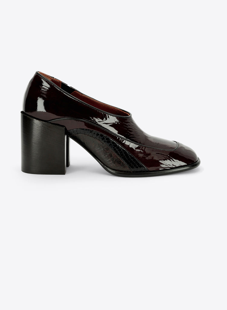 Heeled pump