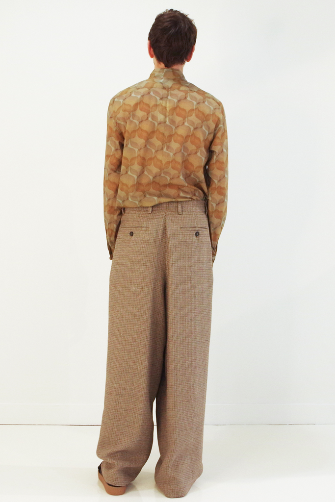 LOOSE FIT PANT, WIDE ROUND LEG, DEEP PLEAT