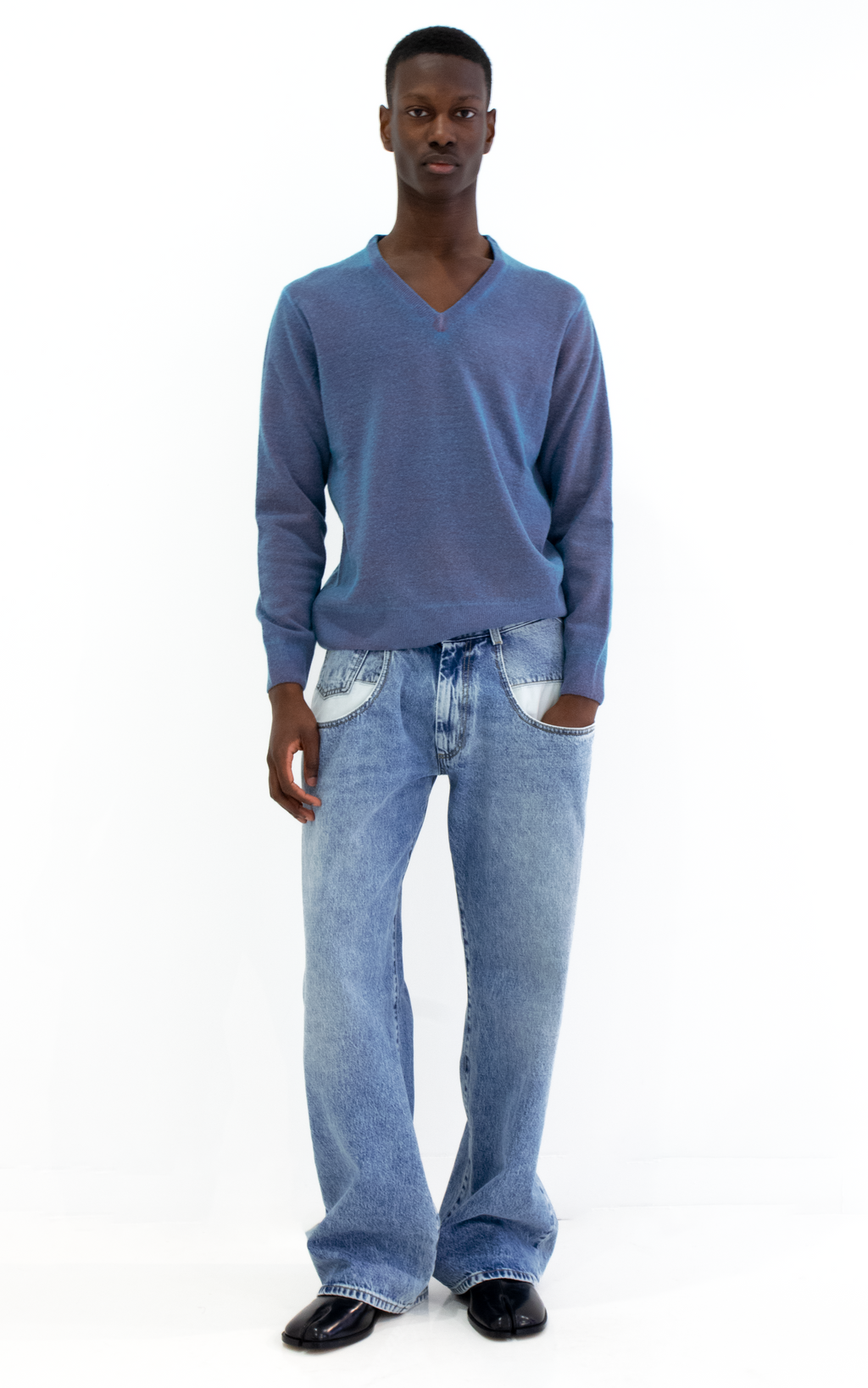 Virgin wool V-neck sweater