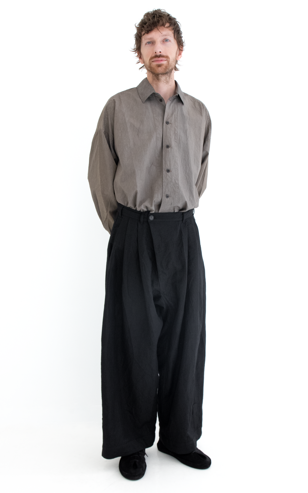Double pleated trousers