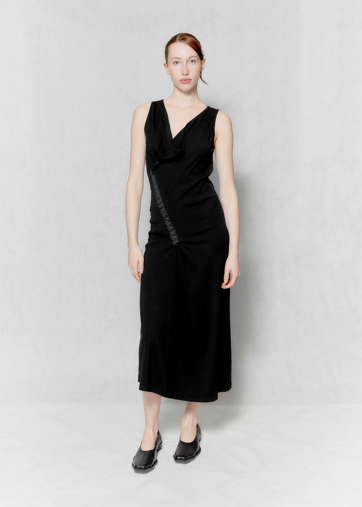 Hooks and eyes dress