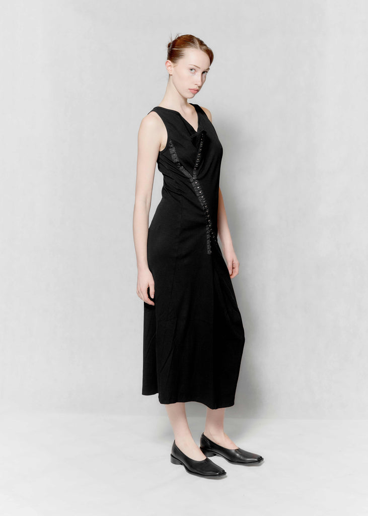 Hooks and eyes dress
