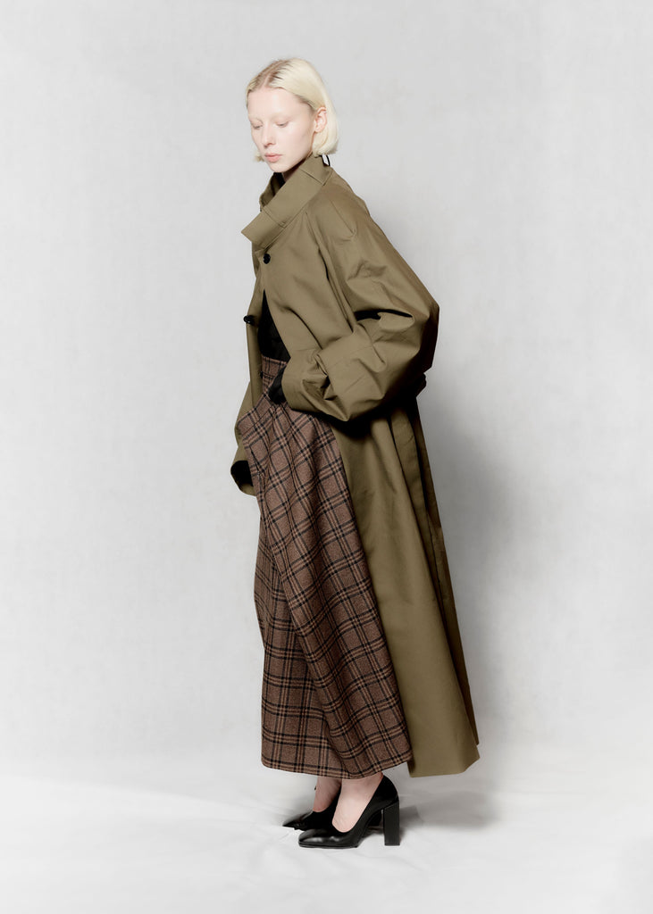 Multiple ways skirt trench
