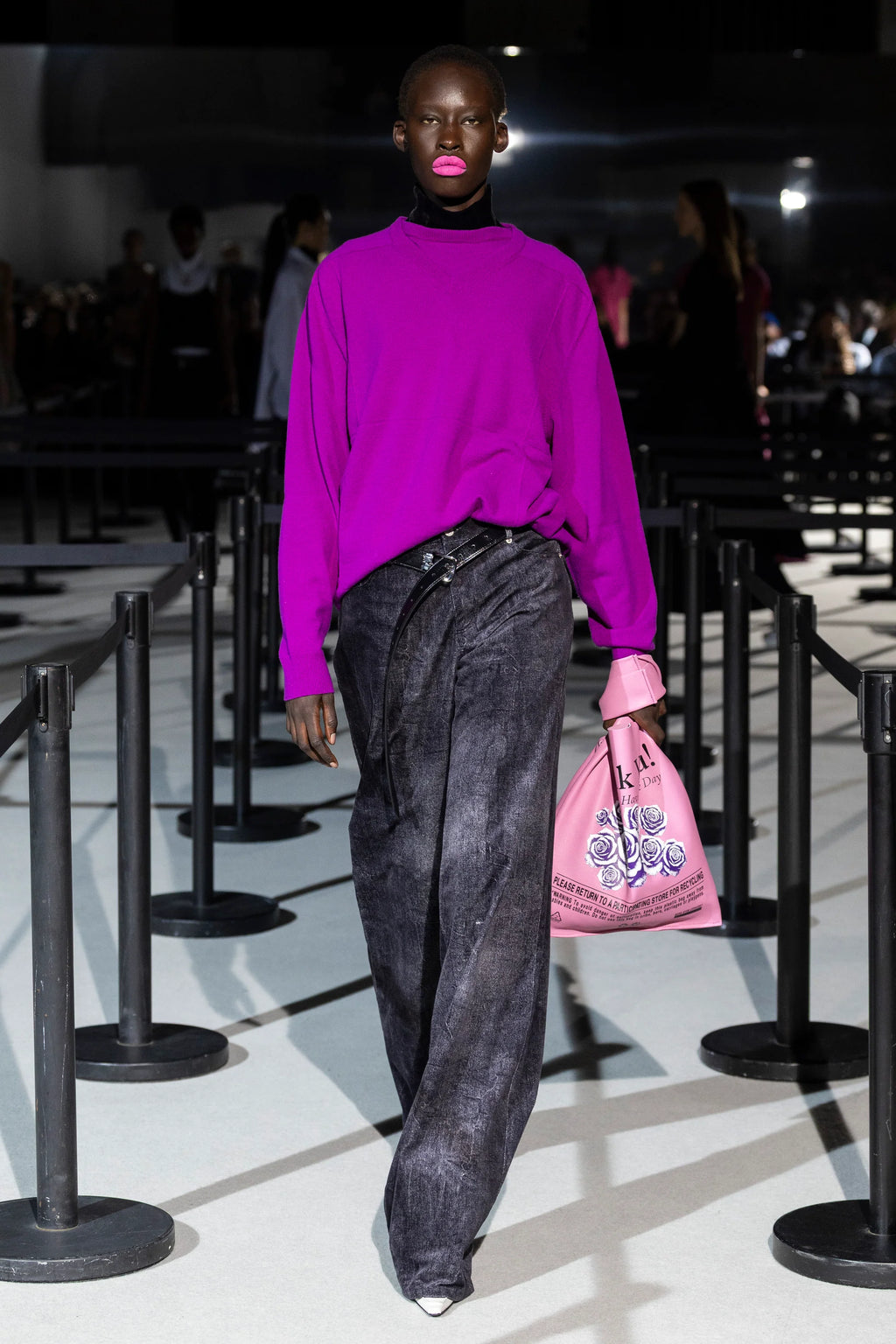 Large velvet denim pants