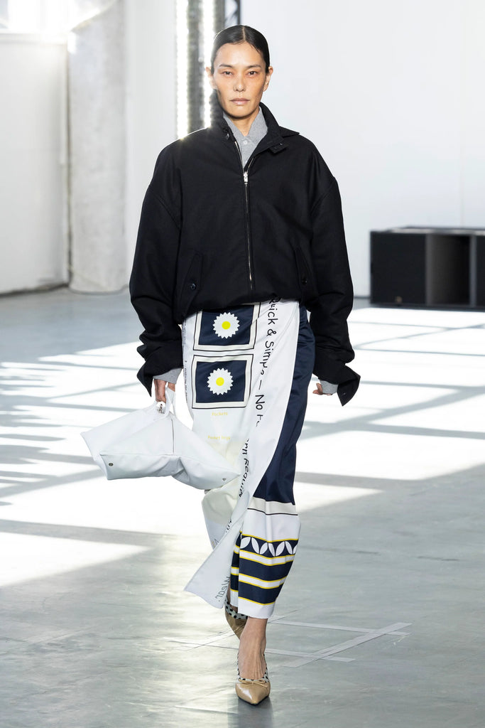 Skirt tablier cut and sew