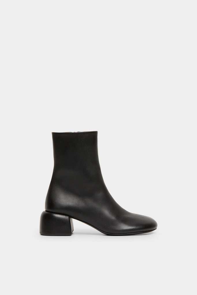 Basata ankle boots