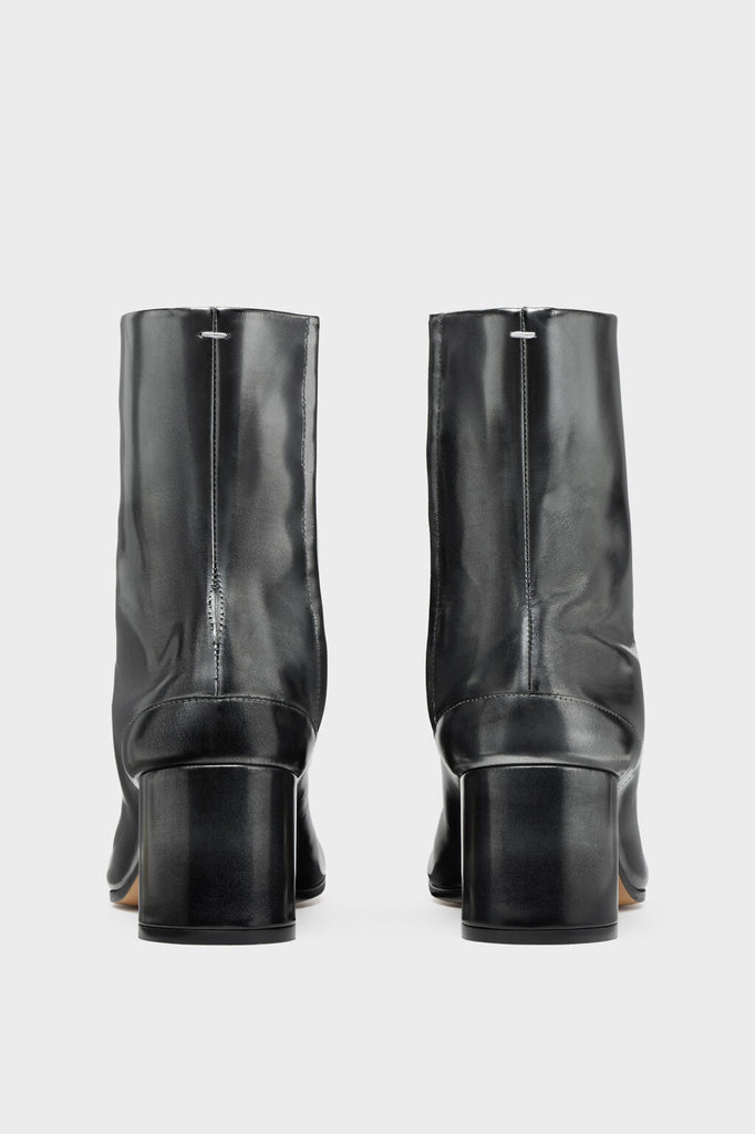 Tabi ankle boots