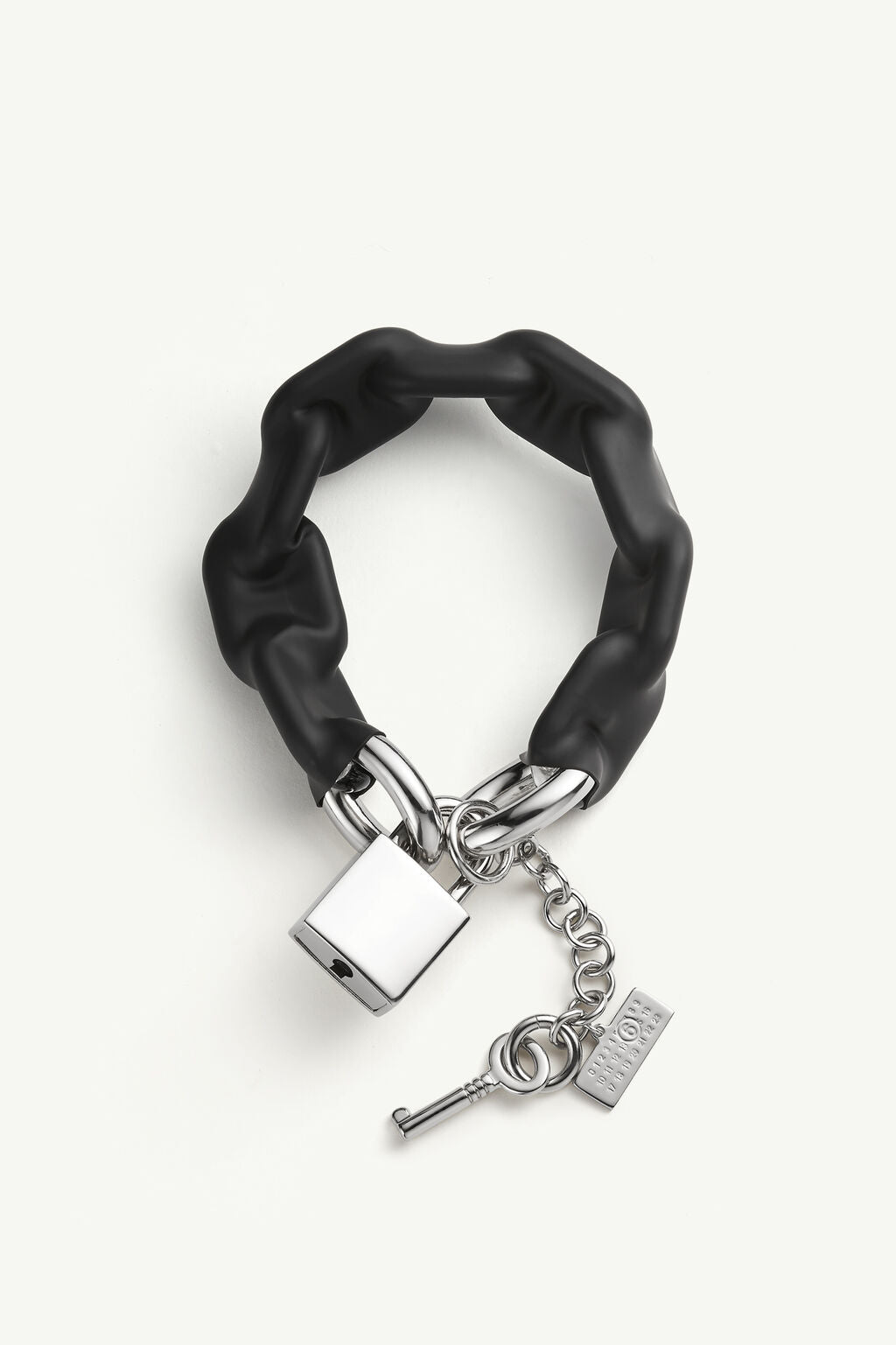 Covered chain bracelet