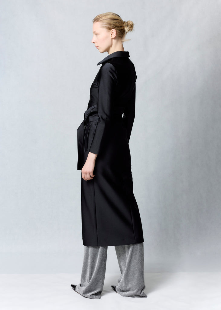 Fitted trench coat