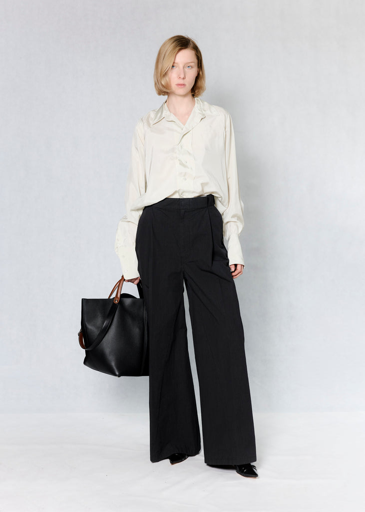 Pleated wide trousers