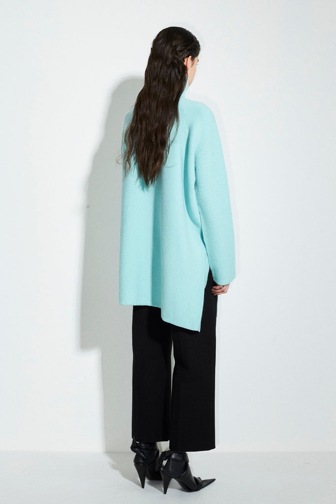 Long assymetric sweater