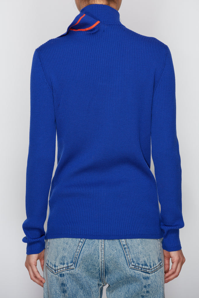 Double Collar Fitted Sweater